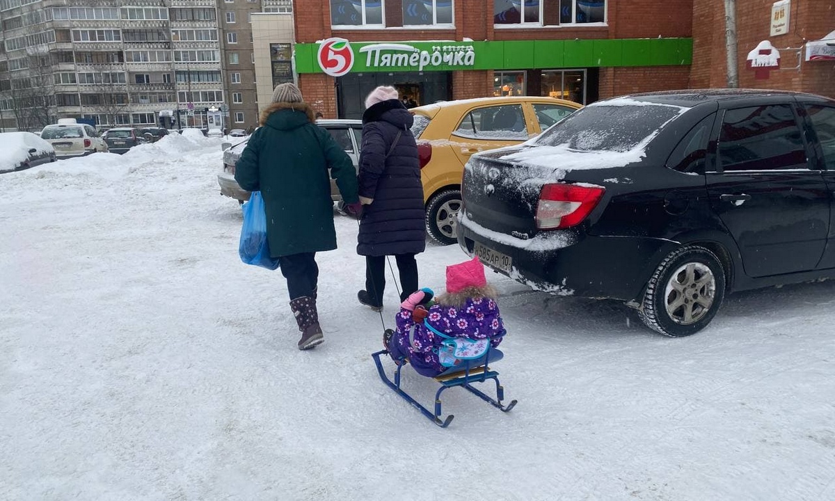 В России с 1 февраля вырастут социальные выплаты и пособия