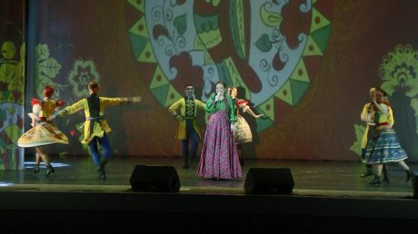 На пензенской сцене выступила Марина Девятова