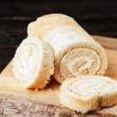 Лакомство для истинных сластен вернулось! А вы уже пробовали рулет со сгущенкой пекарни «Олония»? Лакомство для истинных сластен вернулось! А вы уже пробовали рулет со сгущенкой пекарни «Олония»?